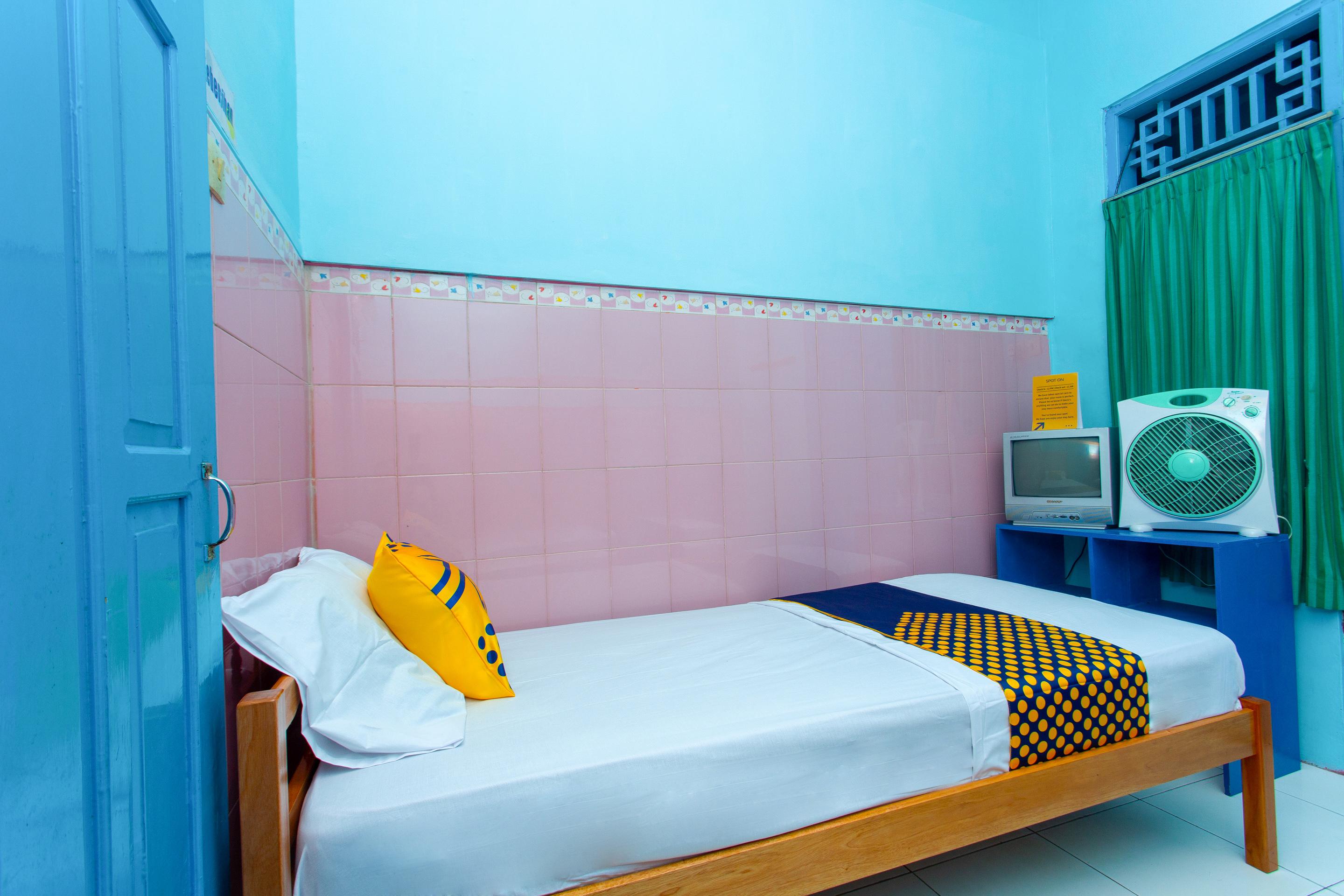 สปอต ออน 2871 โฮเทล บูดี Hotel ปูร์โวเคอร์โต ภายนอก รูปภาพ