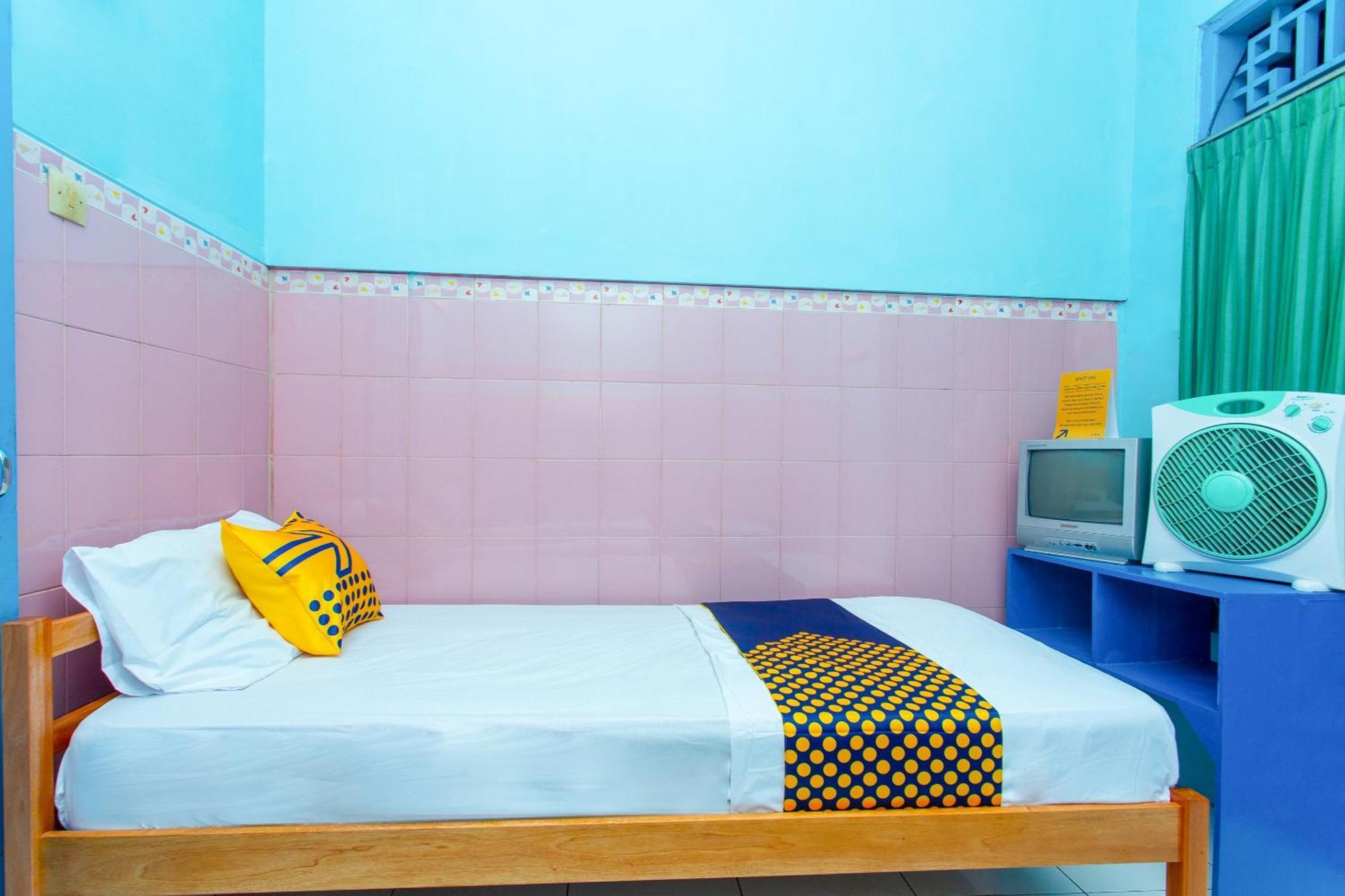 สปอต ออน 2871 โฮเทล บูดี Hotel ปูร์โวเคอร์โต ภายนอก รูปภาพ