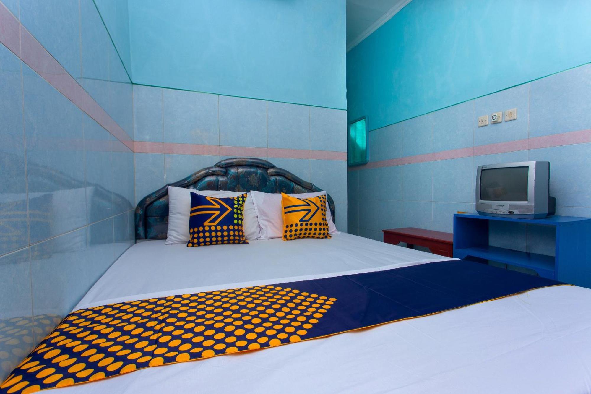 สปอต ออน 2871 โฮเทล บูดี Hotel ปูร์โวเคอร์โต ภายนอก รูปภาพ
